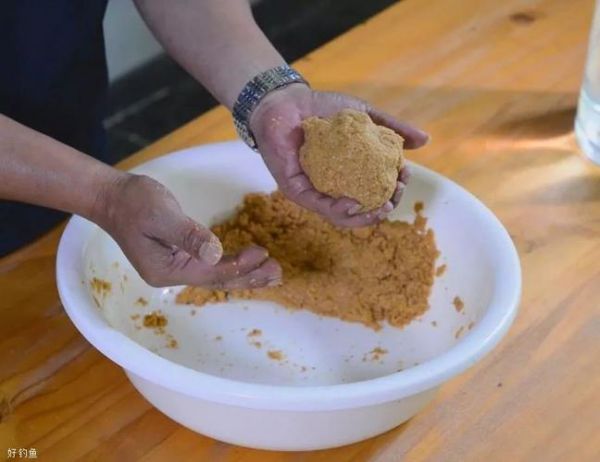 自己怎么用粮食做饵料