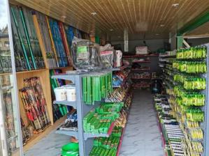 附近哪里有卖渔具店 渔具店鱼竿比网上贵多少