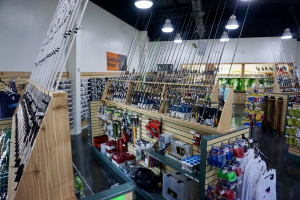 渔具店全新装修设计：打造舒适、功能与美观并存的钓鱼爱