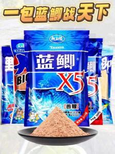 夏天蓝鲫搭配什么饵料好钓鱼 钓草鱼用什么饵料最好